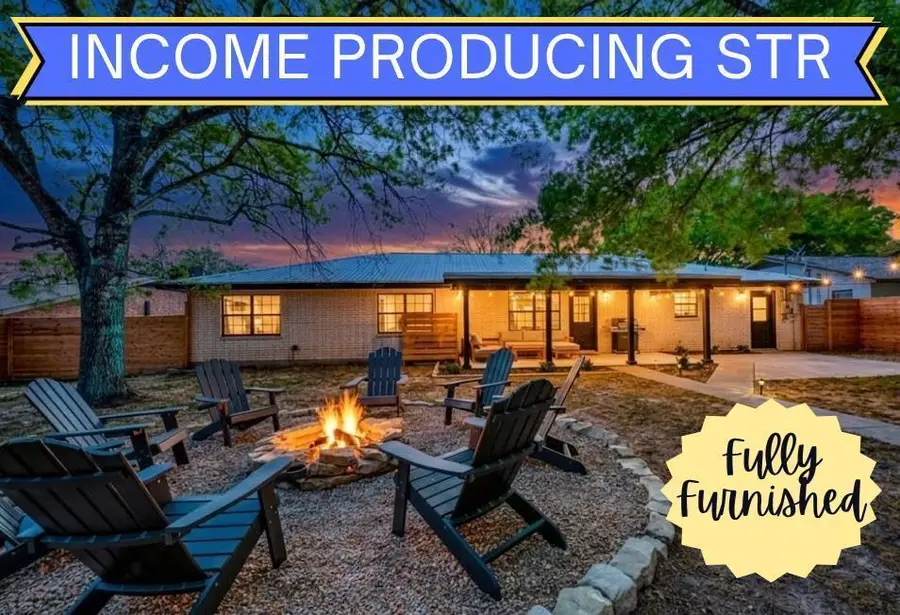 1009 Avenue D, Fredericksburg, TX 78624 - #2