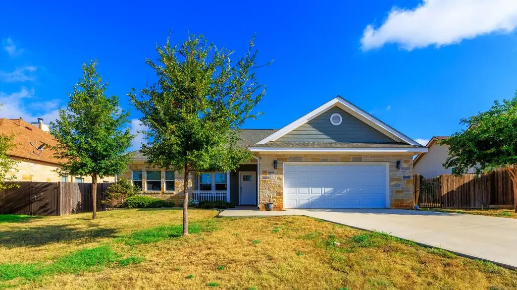 710 Northern Red Oak, Fredericksburg, TX 78624 - #1