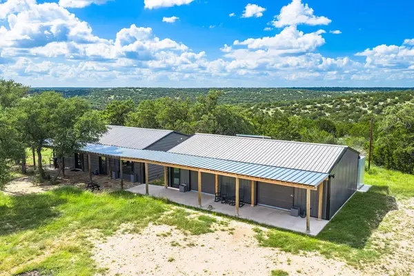 11797 Hackberry Rd, Rocksprings, TX 78880