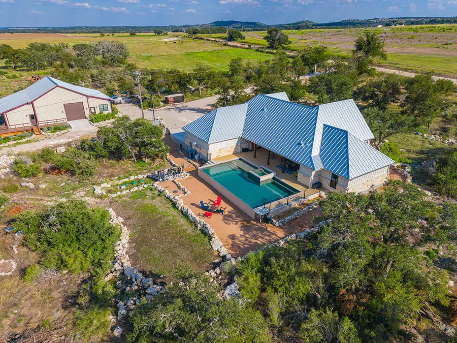 2840 N Grape Creek Rd, Fredericksburg, TX 78624 - #2
