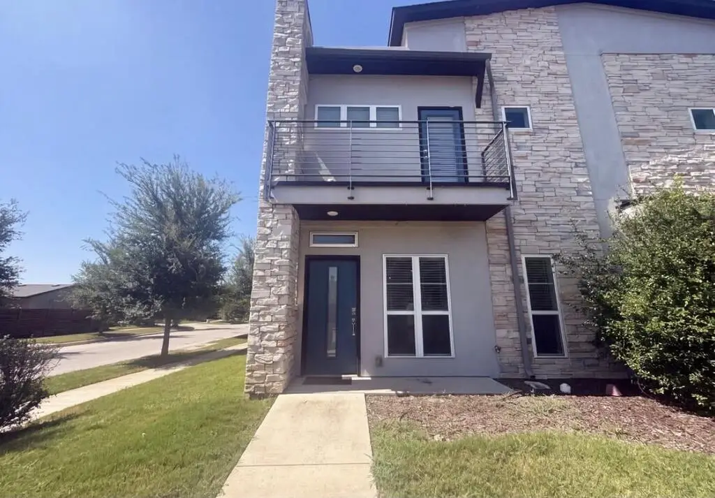 5713A SE Charles Rd, Austin, TX 78747 - #1