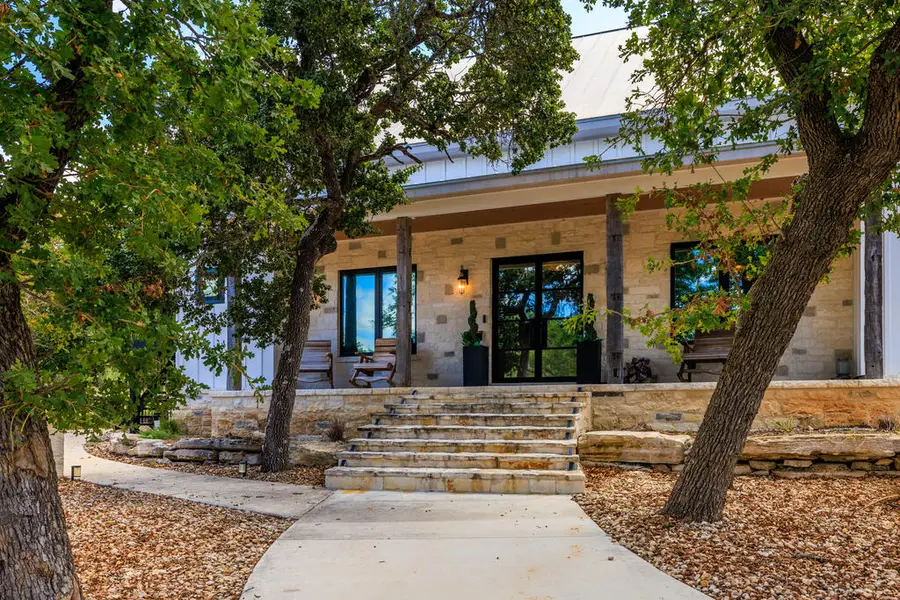 118 Phlox Trl, Fredericksburg, TX 78624 - #2
