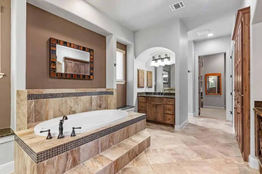 1009 Club House Rd, Kerrville, TX 78028 - #3