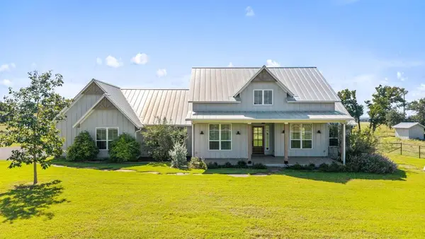 320 Spencer Ct, Fredericksburg, TX 78624