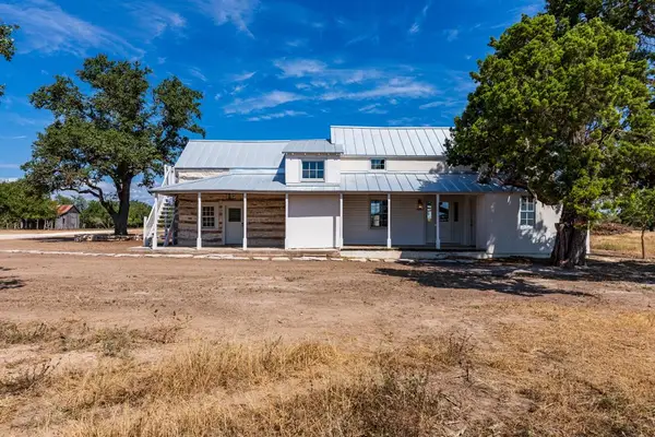 1597 Herber-schaefer Rd, Willow City, TX 78624