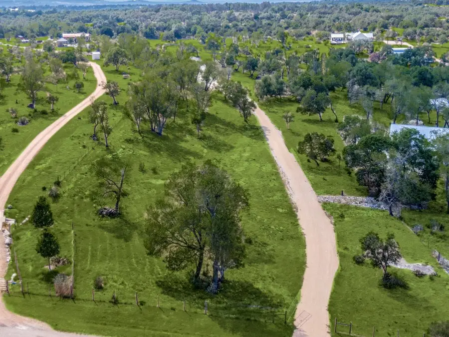 632 Overlook Dr, Fredericksburg, TX 78624 - #2