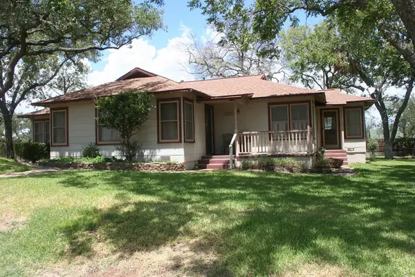 1224 N Garfield Ave, Mason, TX 76856