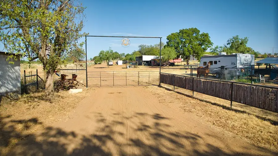 604 N Avenue F, Mason, TX 76856 - Image #3