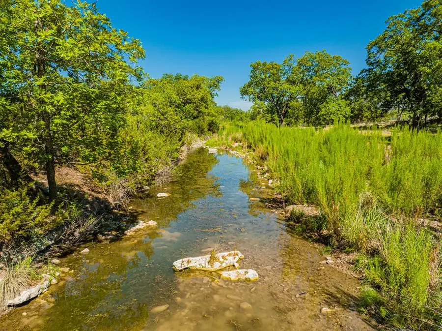 7451 County Rd 370, London, TX 76854 - Image #3