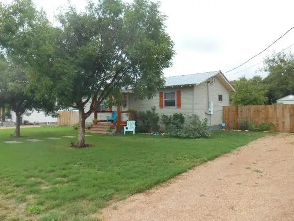 1035 Westmoreland, Mason, TX 76856