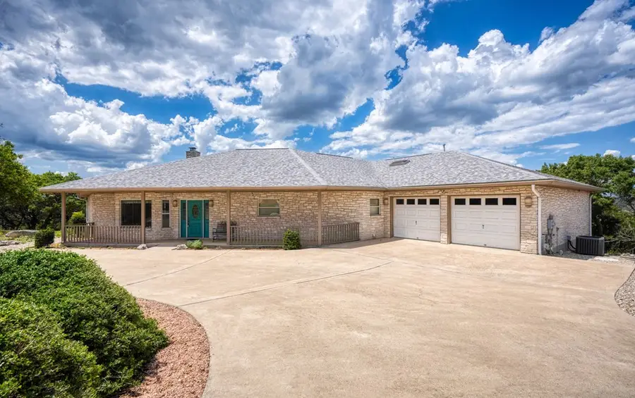 1817 N Summit Point Cul De Sac, Kerrville, TX 78028 - Image #2