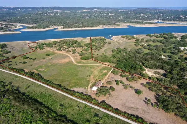 5902 N Pace Bend Rd, Spicewood, TX 78669