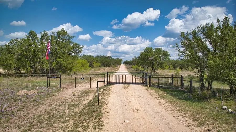 10652 Corbell Rd, Menard, TX 76859 - Image #2