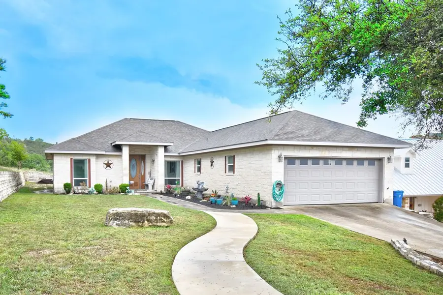 107 Castle Pines Dr., Kerrville, TX 78028 - Image #2