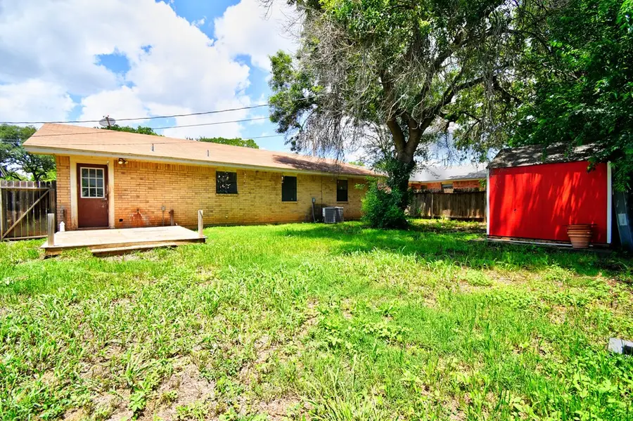 121 Ace Ranch Rd, Kerrville, TX 78028 - Image #2