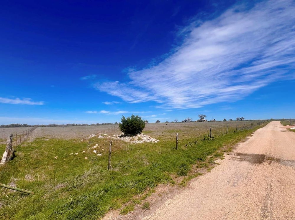 461 Cut Off Rd, Fredericksburg, TX 78624 BHGRE