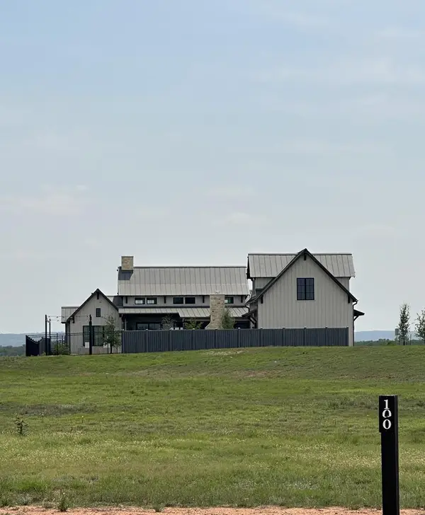 501 Interlaken St., Fredericksburg, TX 78624