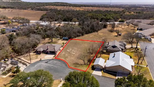 2009 Woodway Court, Fredericksburg, TX 78624