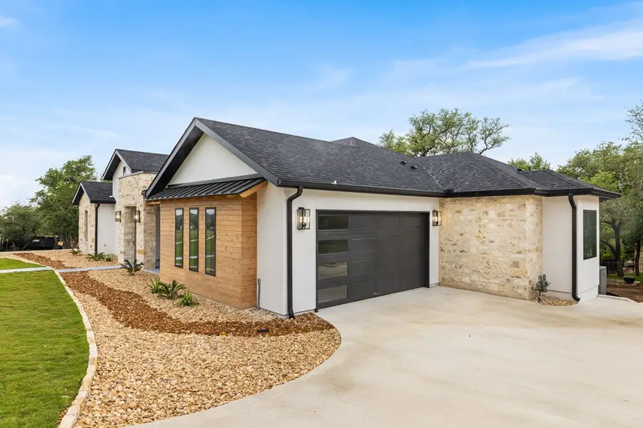 113 Stoneledge, Fredericksburg, TX 78624 - #2