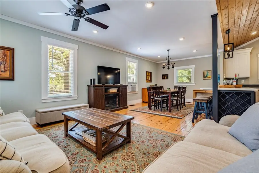 506 Shaw Ave, Fredericksburg, TX 78624 - #3