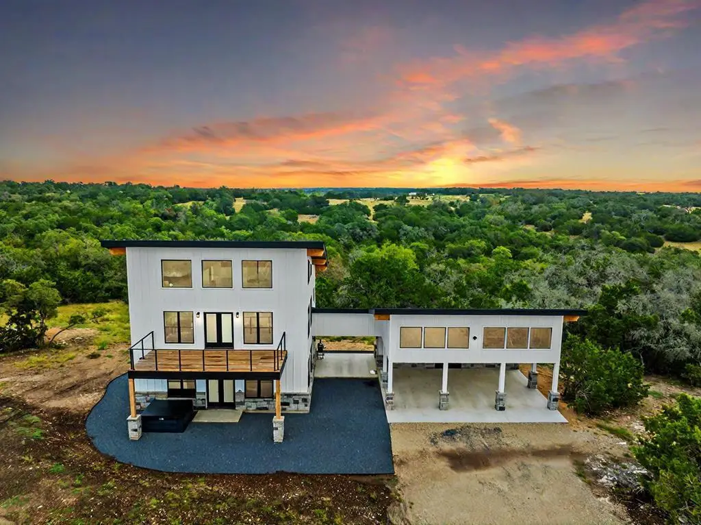 337 Colt Valley Rd, Fredericksburg, TX 78624 - #1