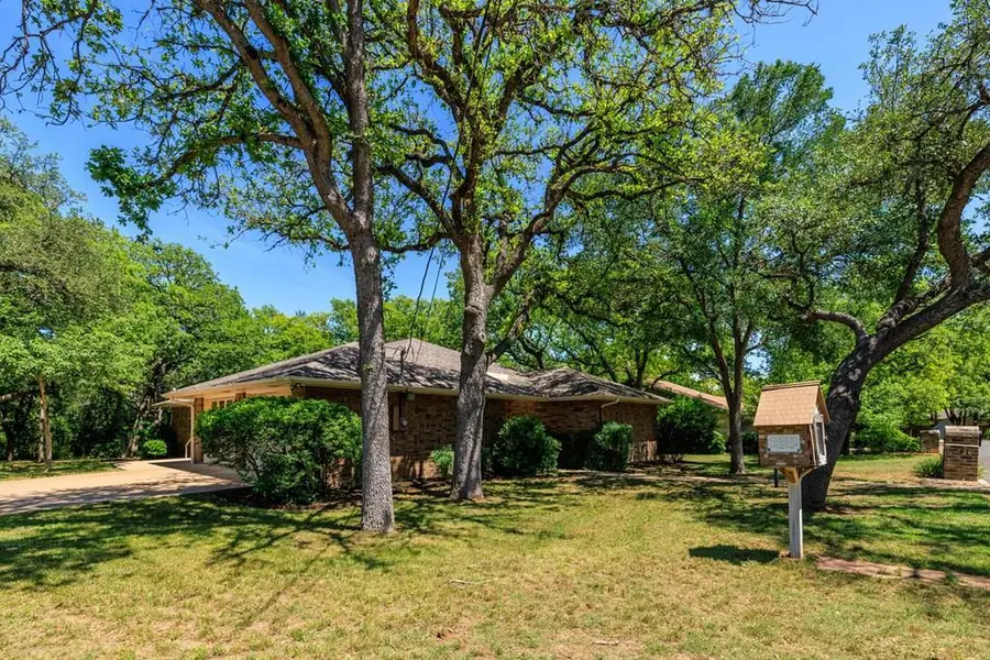 126 Tanglewood Dr, Fredericksburg, TX 78624 - Image #2