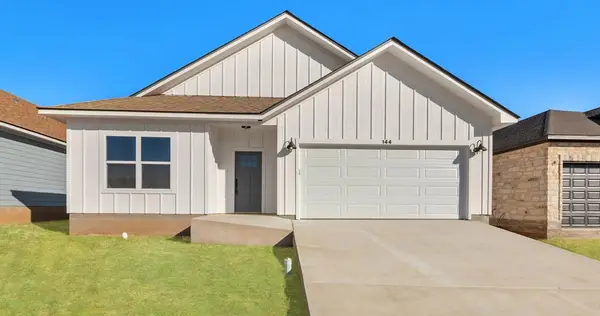 144 Feather Way, Fredericksburg, TX 78624