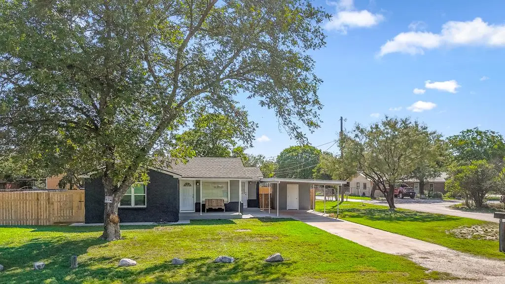 302 N 14th Street, Junction, TX 76849 - #1