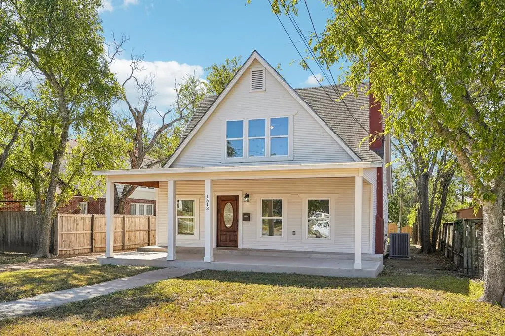 1513 Jefferson St, Kerrville, TX 78028 - Image #1