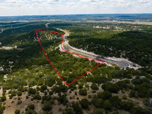 445 Dark Sky Path, Kerrville, TX 78028