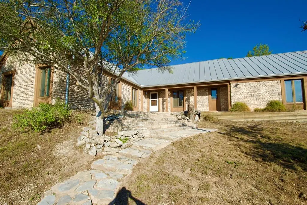 336 Secret Valley Dr, Kerrville, TX 78028 - Image #1