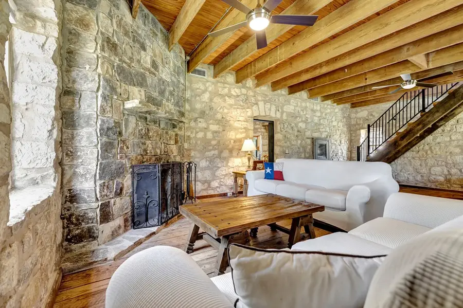 268 Marschall Creek Rd, Fredericksburg, TX 78624 - Image #3