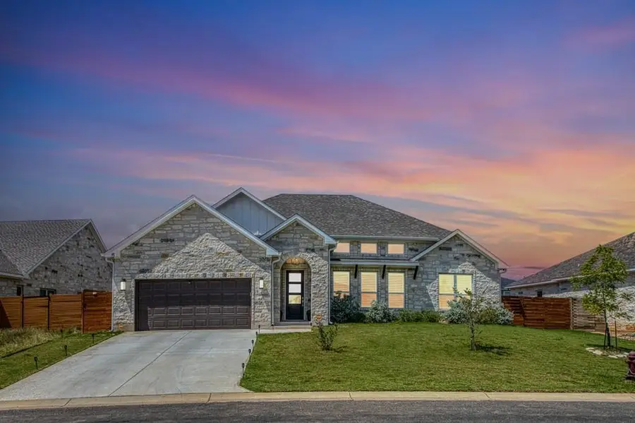 110 Madrona Lane, Fredericksburg, TX 78624 - Image #2