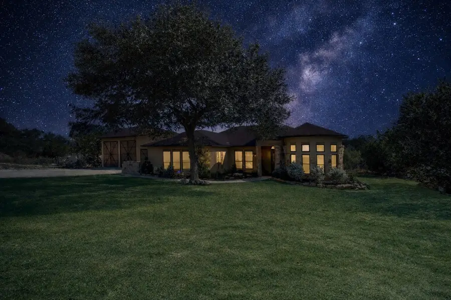 2062 Italia, New Braunfels, TX 78132 - #2