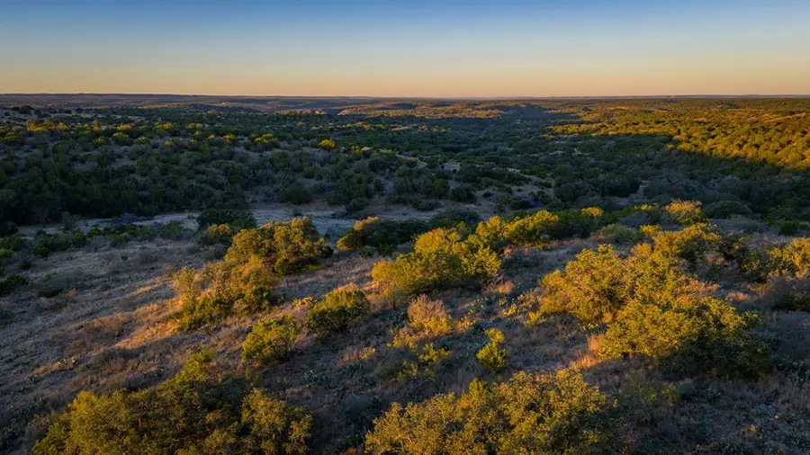 917 Bear Springs Rd, Mason, TX 76856 - Image #3