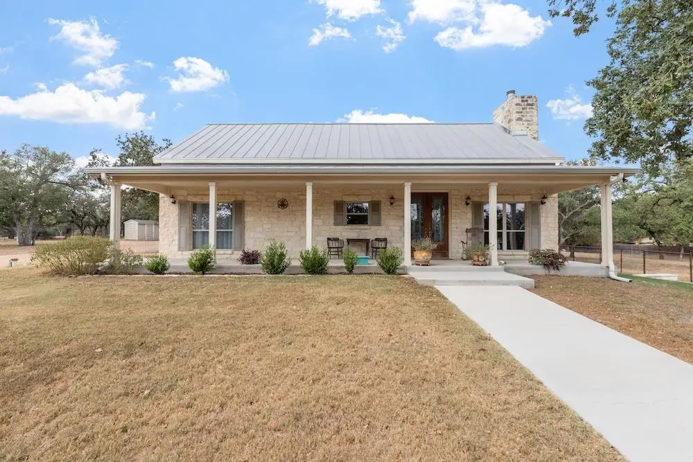 2747 Lower Crabapple Rd, Fredericksburg, TX 78624 - Image #1