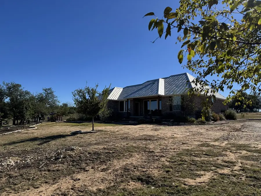 612 Sugar Creek Trail, Fredericksburg, TX 78624 - Image #3