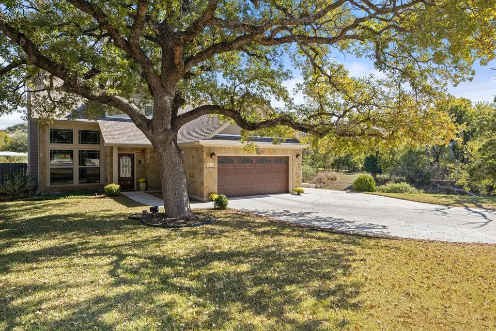 1201 Doe Run Hollow, Fredericksburg, TX 78624 - Image #1