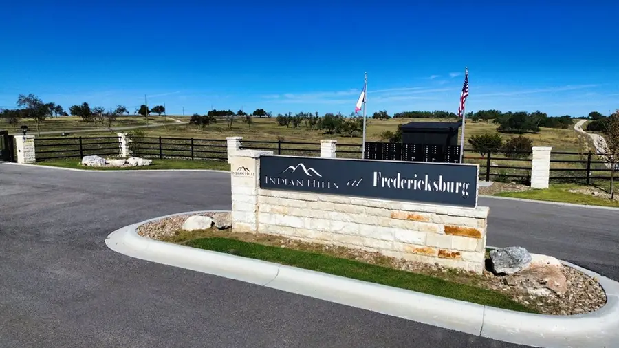 517 Dancing Sun Rd, Fredericksburg, TX 78624 - Image #2