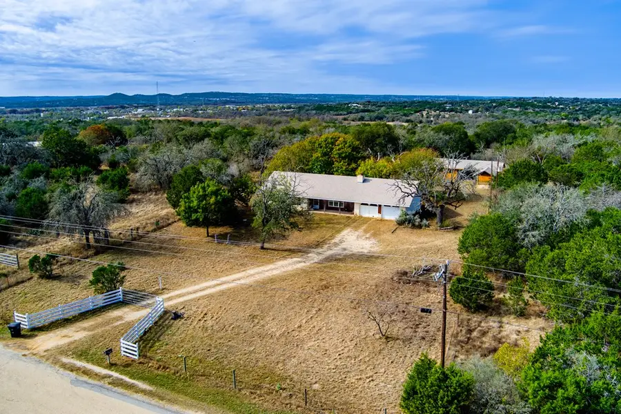 230 Red Bird Loop, Center Point, TX 78010 - Image #2
