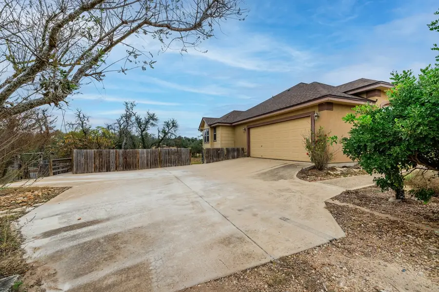 406 Cherry Mountain Loop, Fredericksburg, TX 78624 - #3