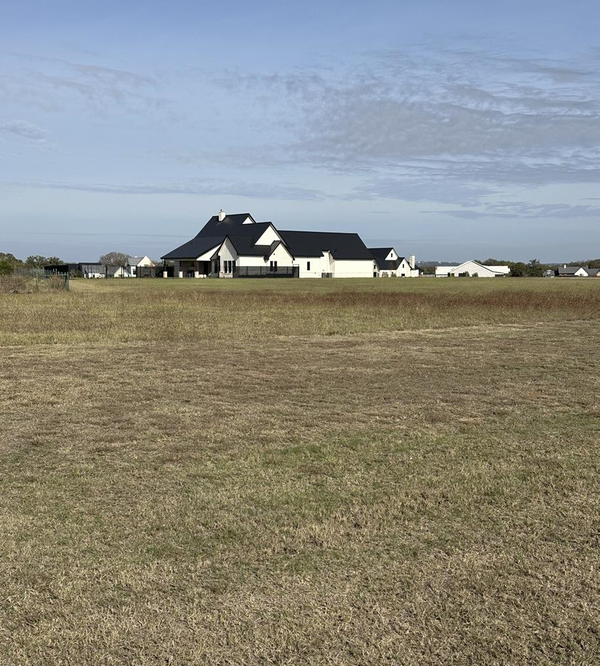 228 Interlaken St., Fredericksburg, TX 78624