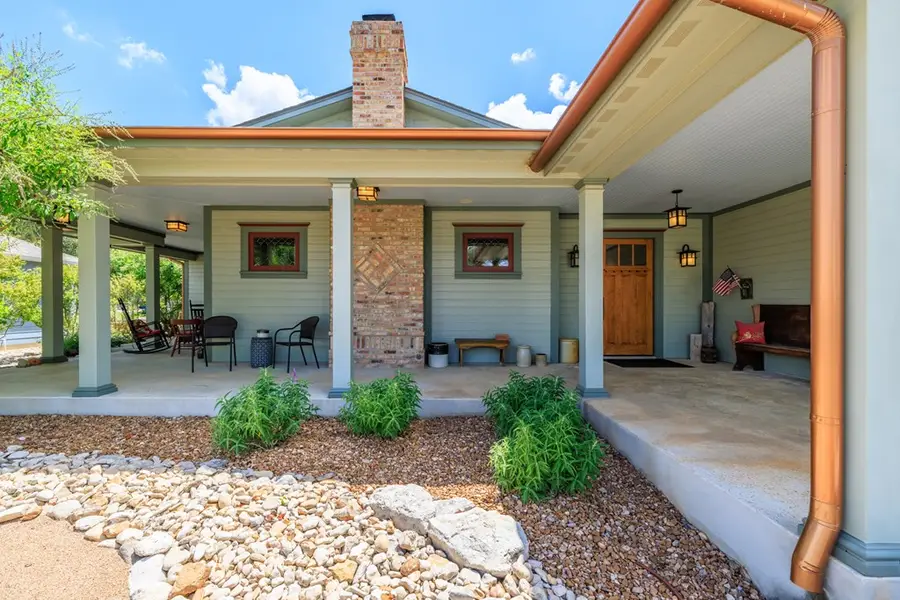 923 Hawthorn Ln, Fredericksburg, TX 78624 - Image #3