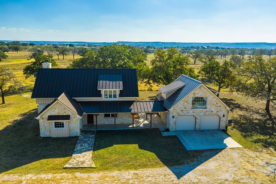 250 Morris Tivydale Rd, Fredericksburg, TX 78624 - Image #2