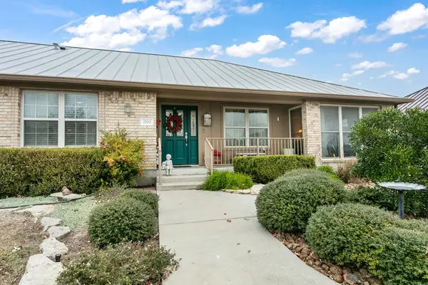 1702 Cherrywood Dr, Fredericksburg, TX 78624