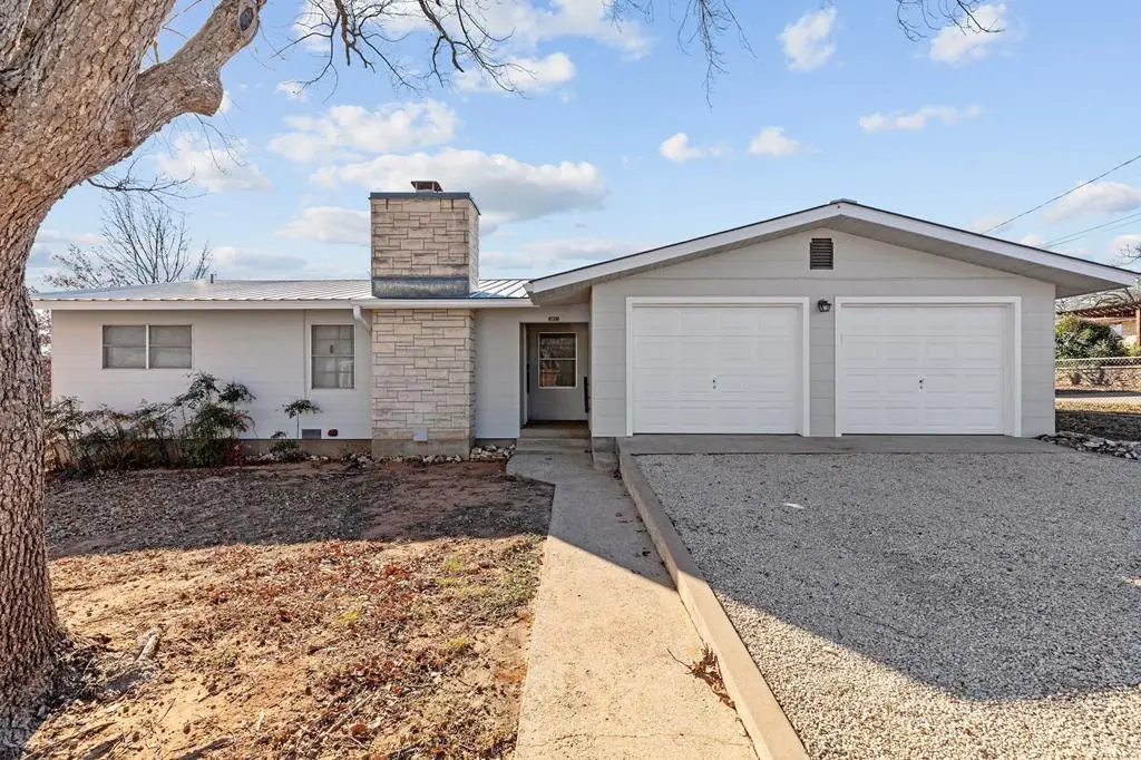 303 Walnut St, Fredericksburg, TX 78624 - Image #1