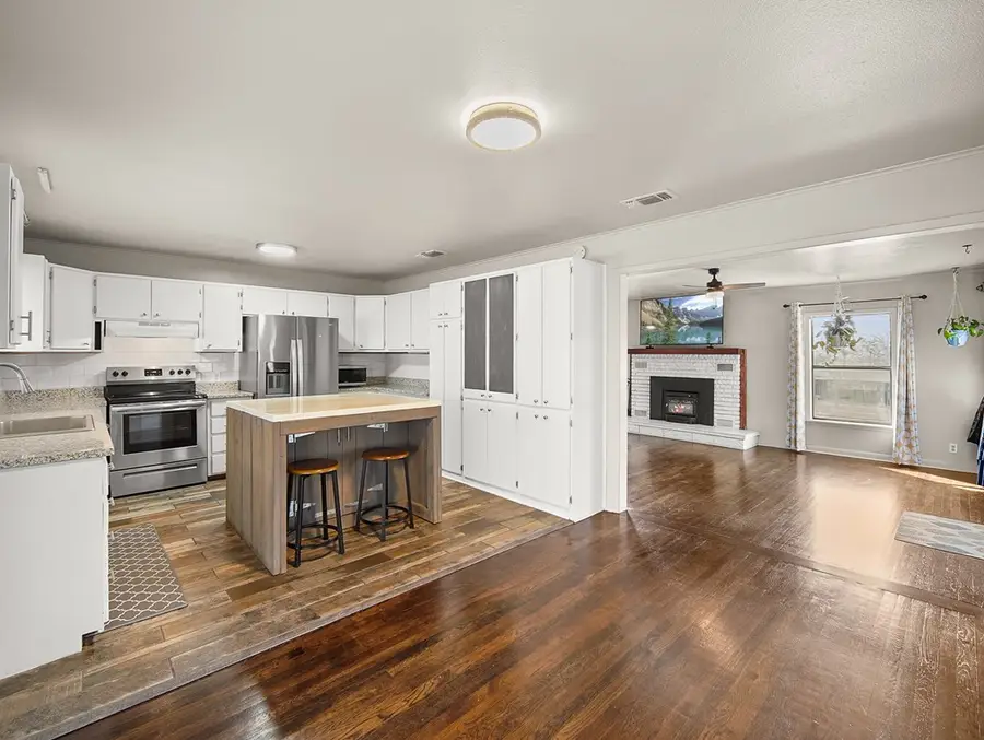 1514 Glen Rd, Kerrville, TX 78028 - Image #3