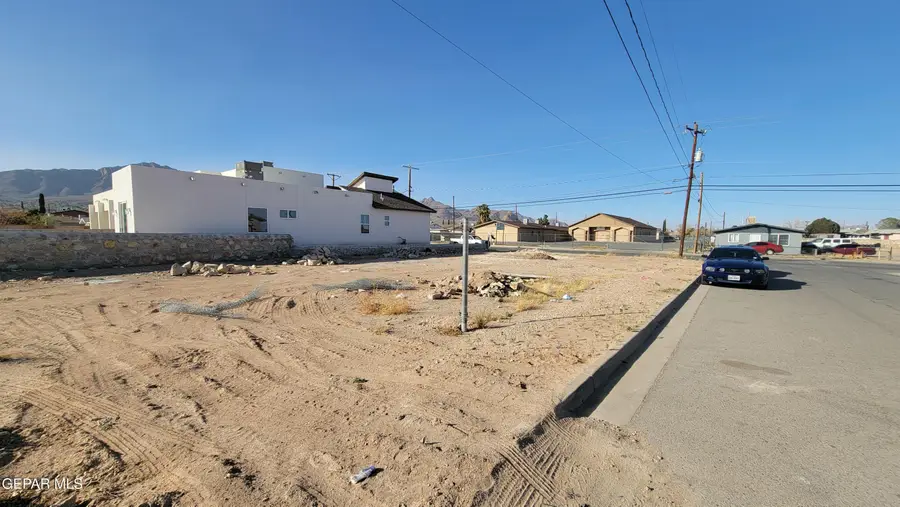 4816 Titanic Avenue, El Paso, TX 79904 - #2