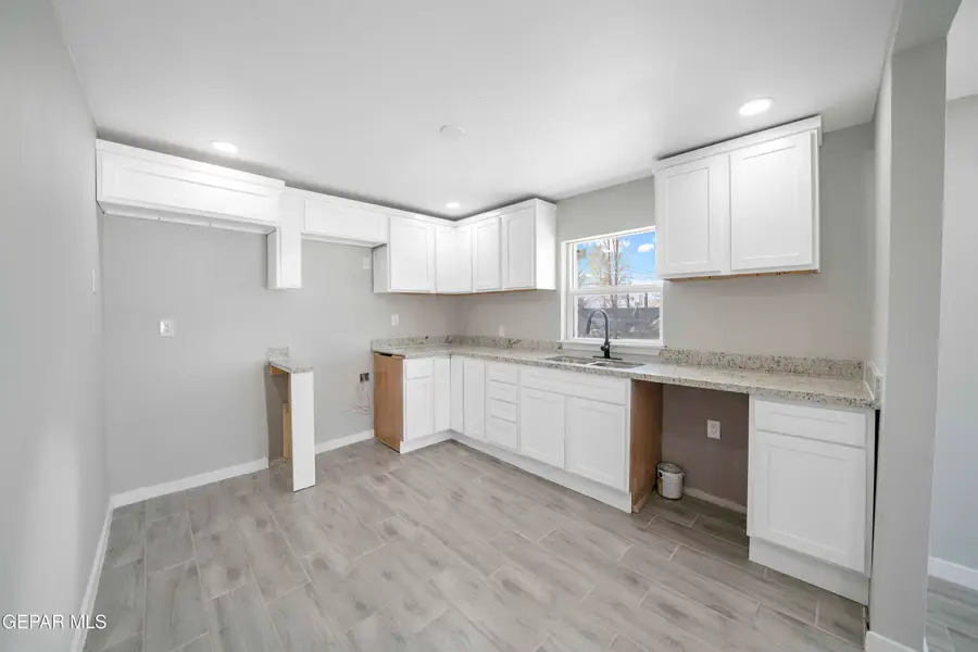 10752 Mellward Road, Socorro, TX 79927 - Image #3