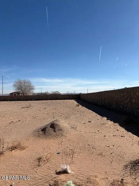 13340 Frankie Lane, El Paso, TX 79938